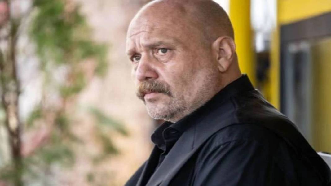 Leyla ile Mecnun'un yıldızı Ahmet Mümtaz Taylan'dan kötü haber geldi! 57 yaşındaki usta oyuncu... 1